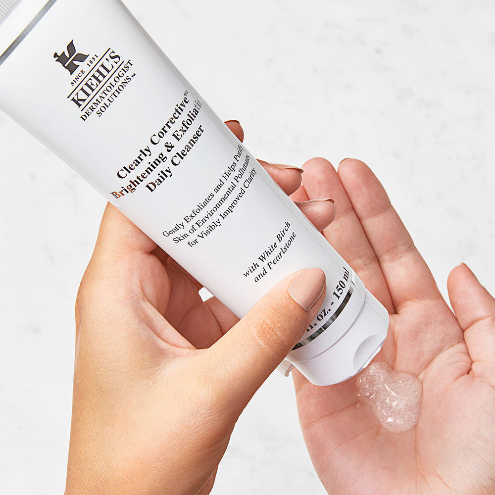 Kiehls Clearly Corrective Brightening & Exfoliating Daily Cleanser
