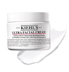 Cleanse Away Dirt and Oil with a Foaming Face Wash